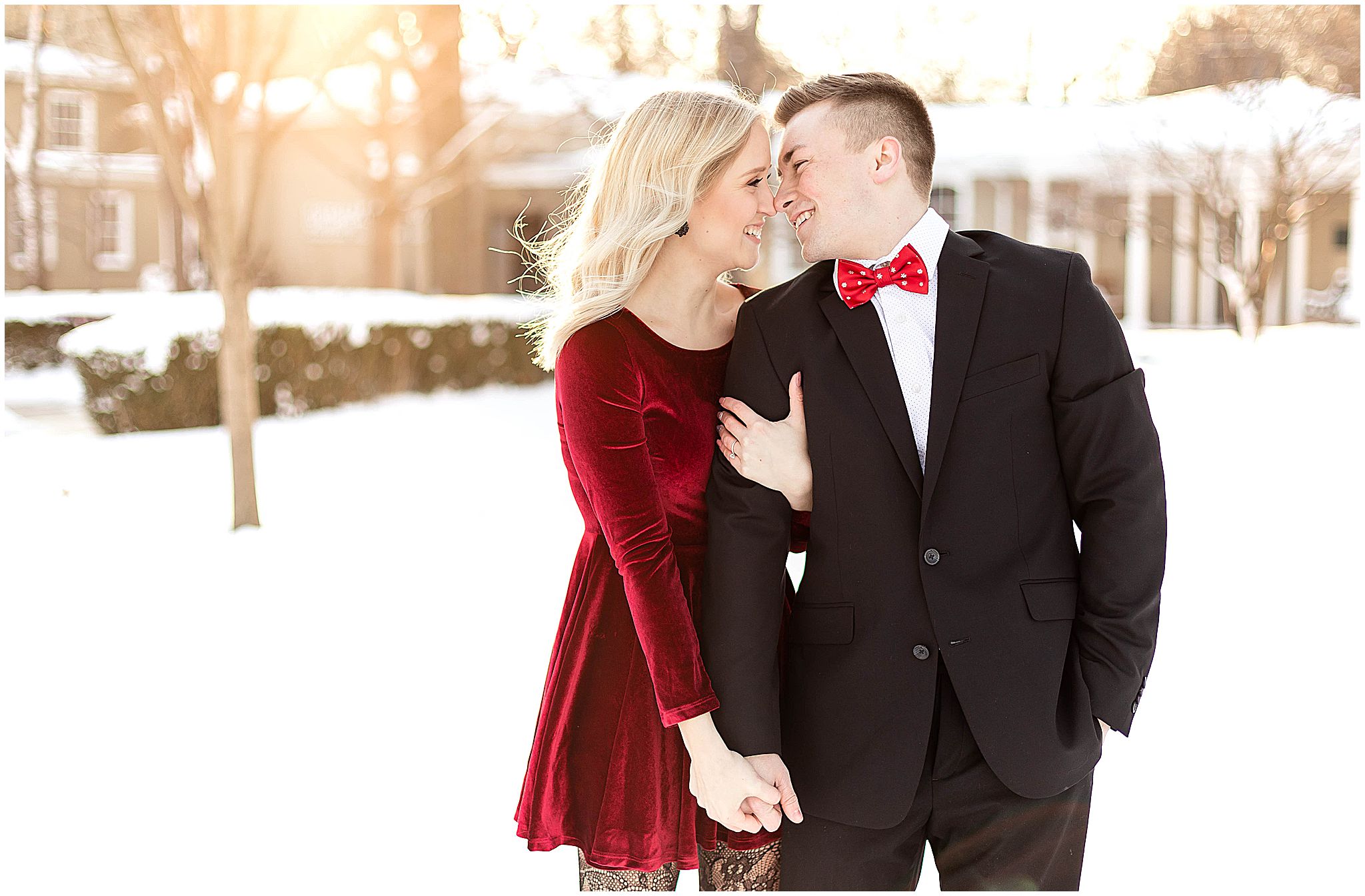 Elegant-Sunset-Engagement-Photos-Elle-Taylor-Photography