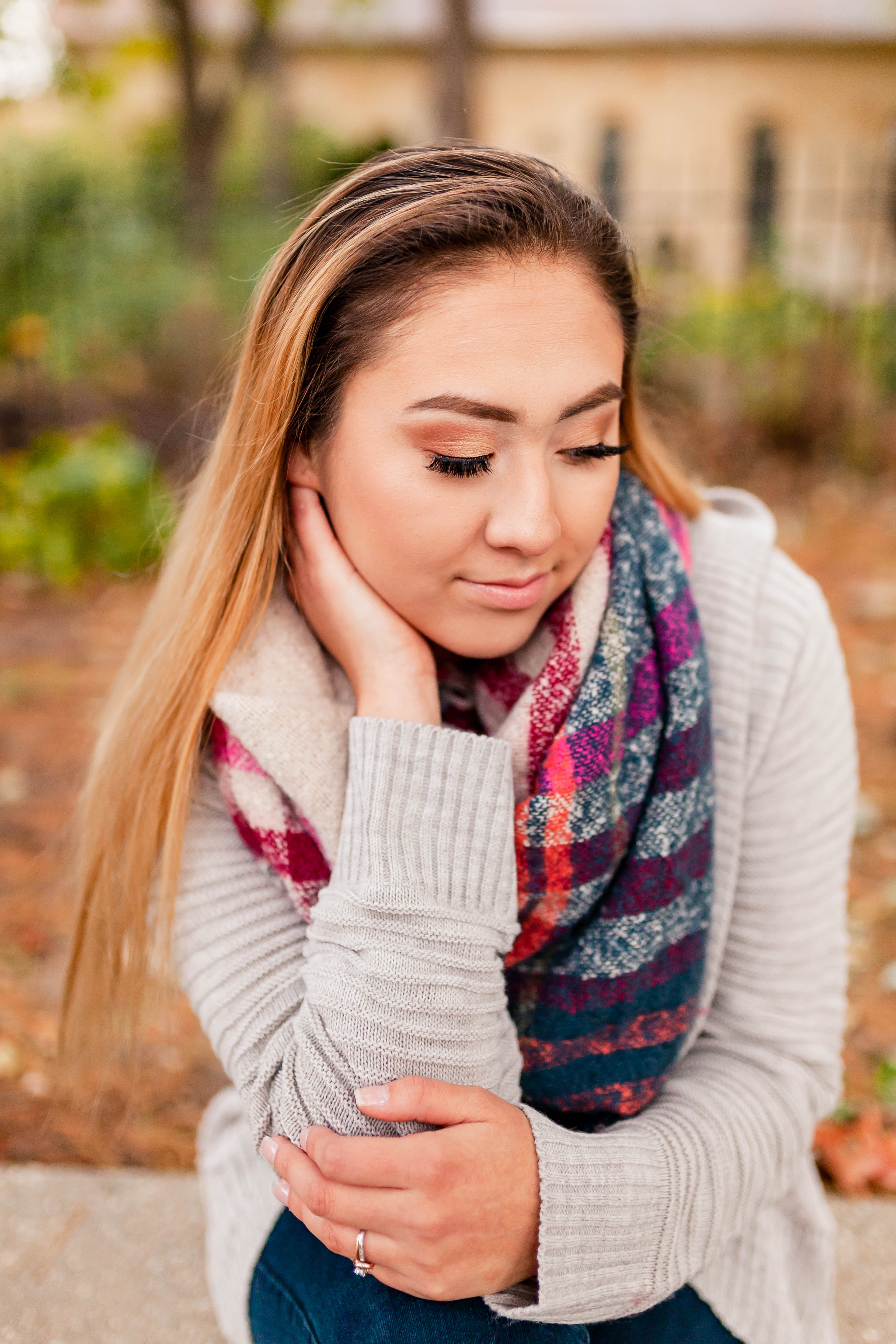 Kankakee-County-Senior-Photographer-Naperville-Senior-Photographer-Illinois-Senior-Photographer-Fall-Senior-Photos-ONU-College-Campus