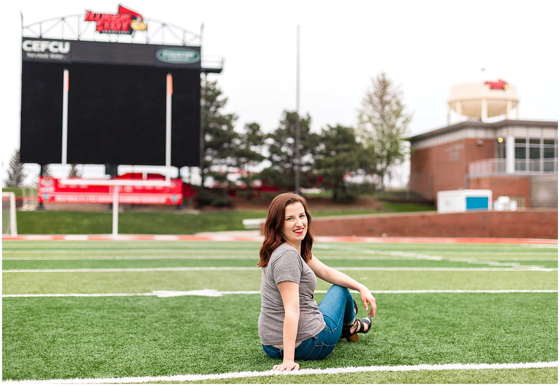 Graduation-Cap and Gown photos at Illinois State University in Normal, IL 