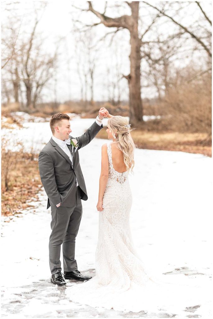 Winter Wedding photos at Perry Farm Park
