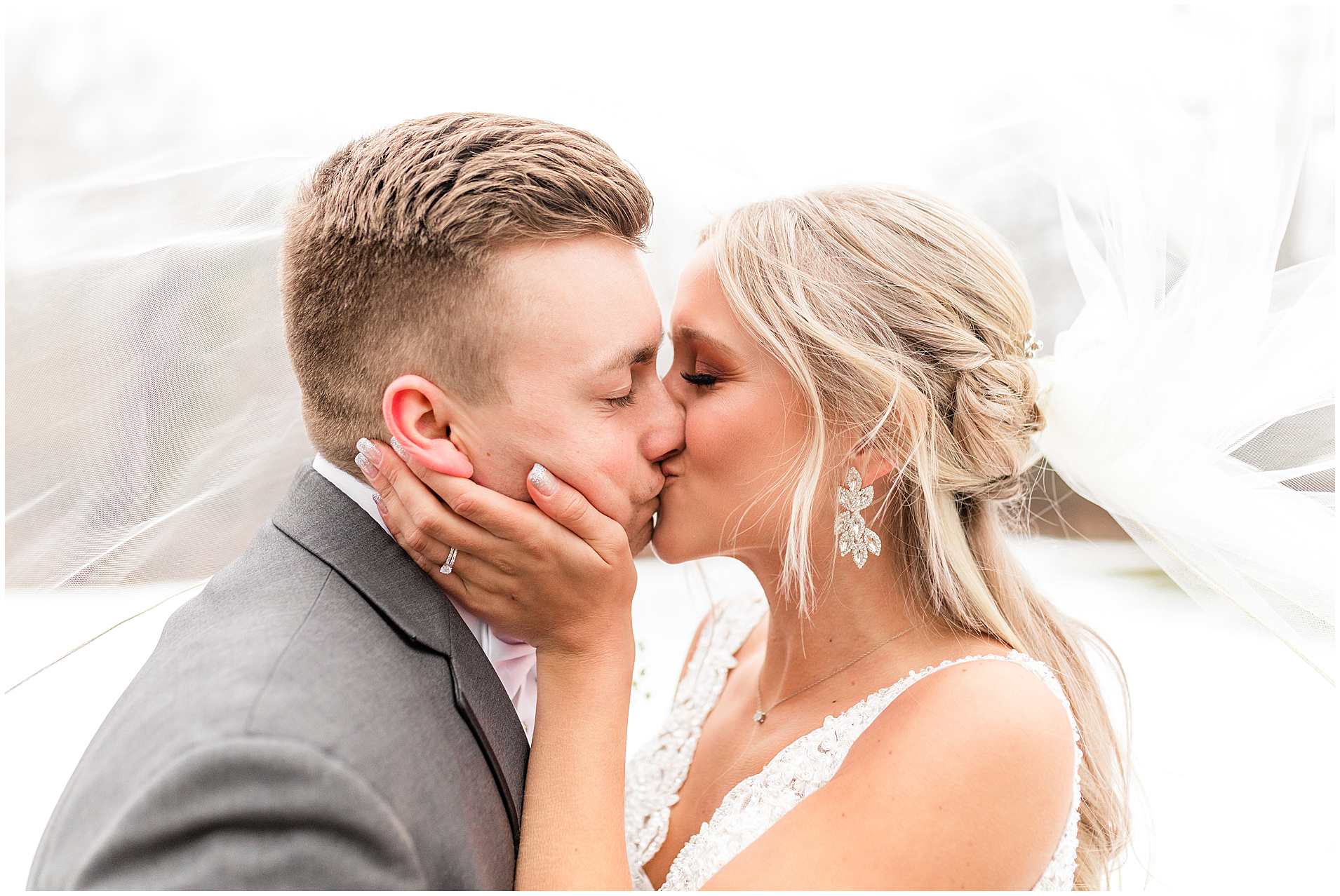 Winter Wedding photos at Perry Farm Park