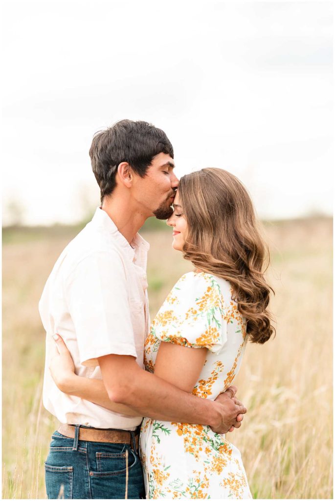Milford, Illinois Engagement Photos
