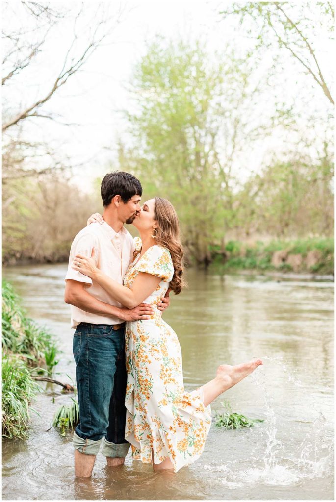 Milford, Illinois Engagement Photos
