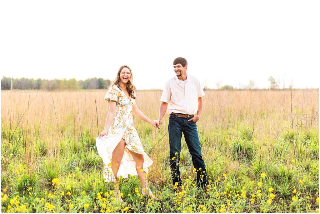 Milford, Illinois Engagement Photos
